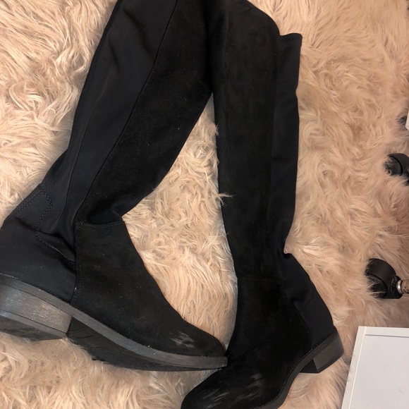 Boots - Picture 6 of 6